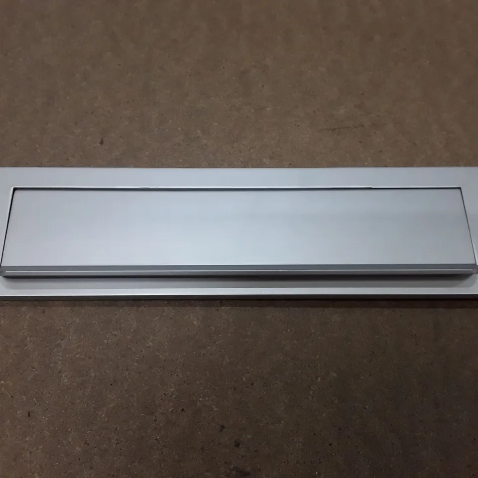 BOXED BILLY-JOE ALUMINIUM LETTER PLATE 12×3" 