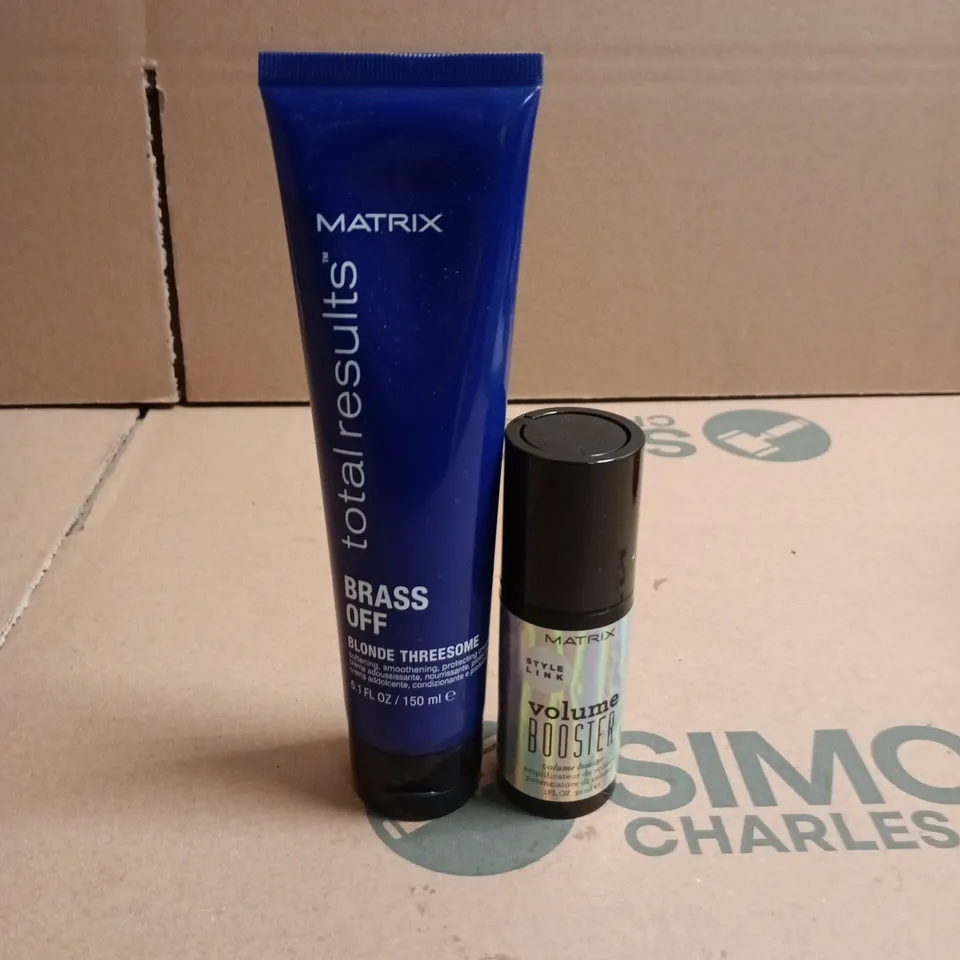 BOX OF APPROXIMATELY 30 MATRIX HAIRCARE PRODUCTS TO INCLUDE BRASS OFF AND VOLUME BOOSTERS