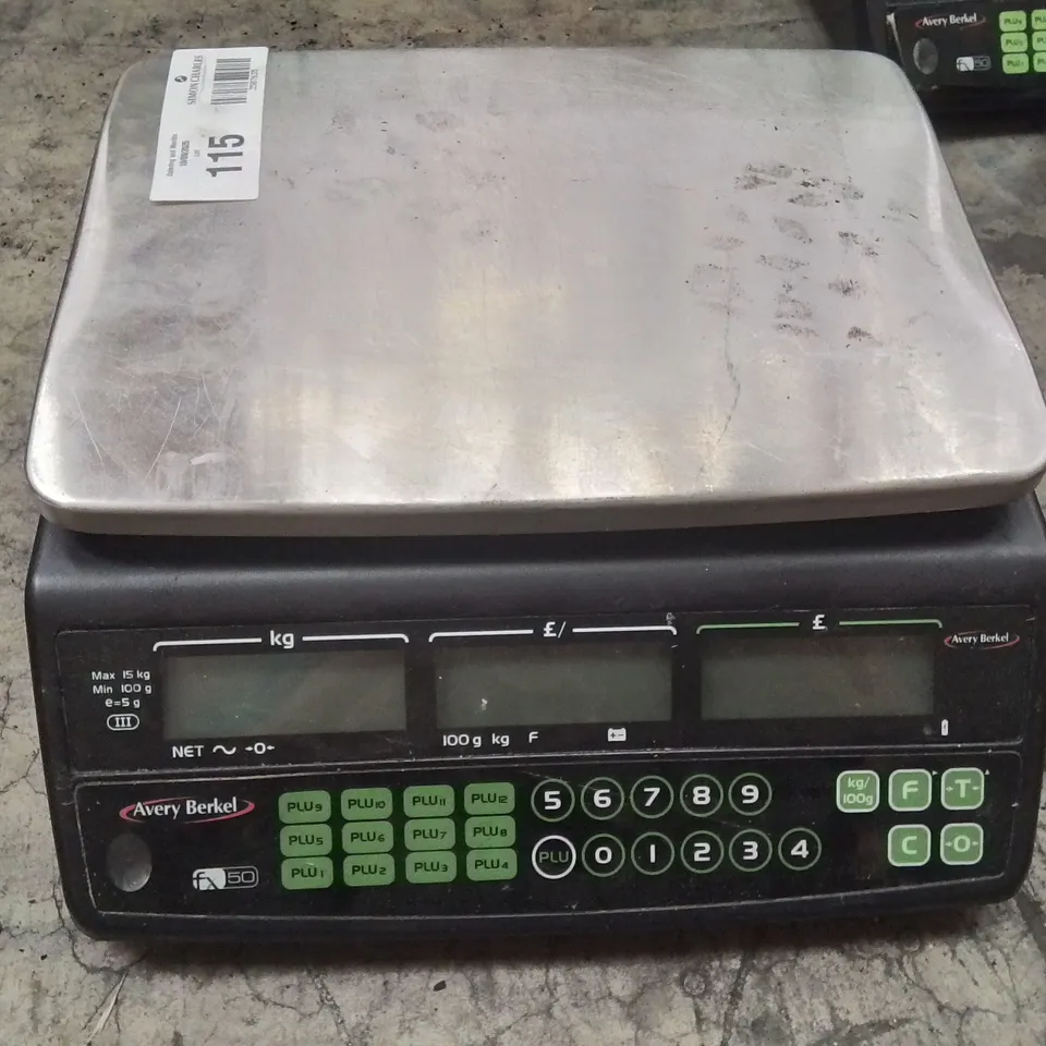 AVERY BERKEL FX50 RETAIL SHOP WEIGHING SCALE. 