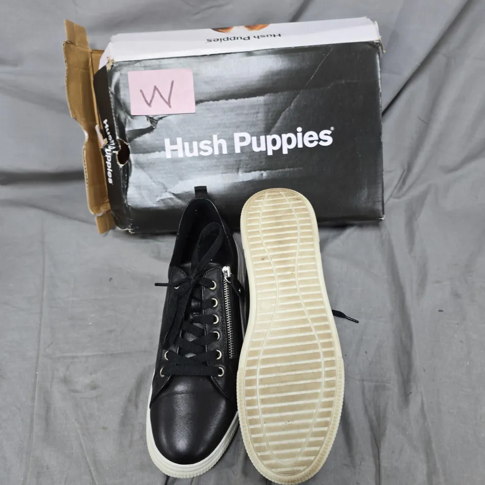 HUSH PUPPIES BLACK LEATHER TRAINERS – MEN'S FOOTWEAR, BOXED - UK SIZE 7