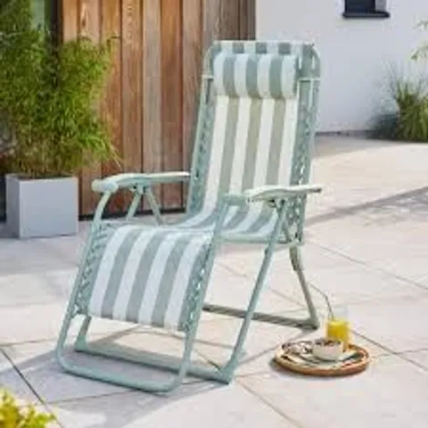 BOXED HELSINKI BEATRICE STRIPED RECLINING SUN LOUNGER CHAIR (1 BOX)