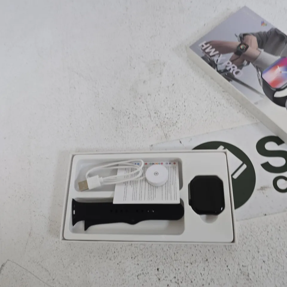 HWX PRO SMARTWATCH  WITH WRISTBAND AND CHARGING CABLE