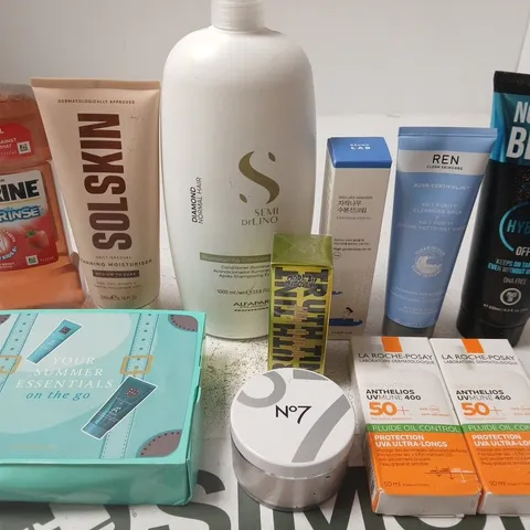 APPROX 12 ASSORTED BEAUTY PRODUCTS TO INCLUDE SOLSKIN TAN MOISTURISER, LISTERINE MOUTHWASH, REN CLEANSING BALM, ETC 
