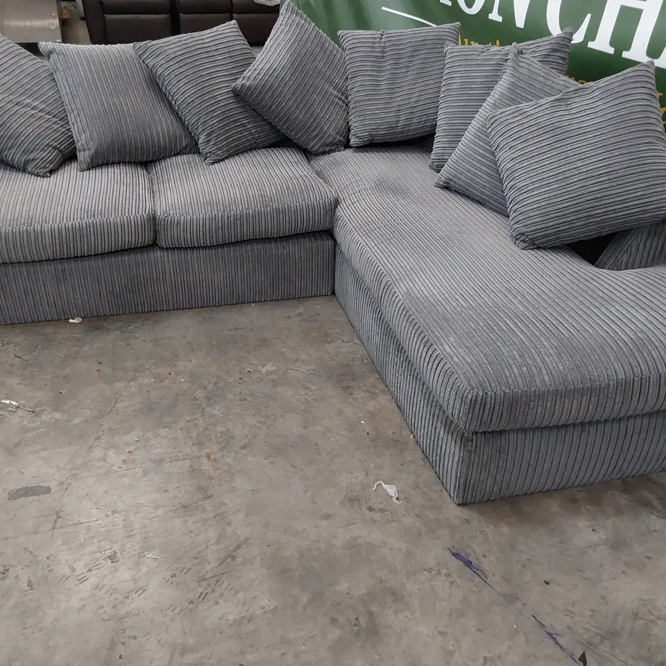 DESIGNER CHAISE SOFA GREY JUMBO CHORD WITH SCATTER CUSHIONS 