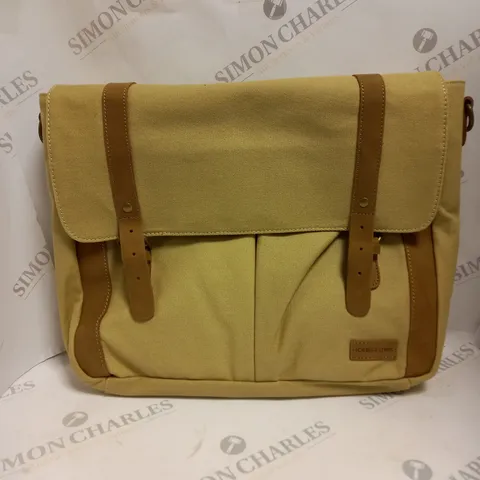 BOXED FORBES & LEWIS WILTSHIRE MESSENGER BAG IN BEIGE 