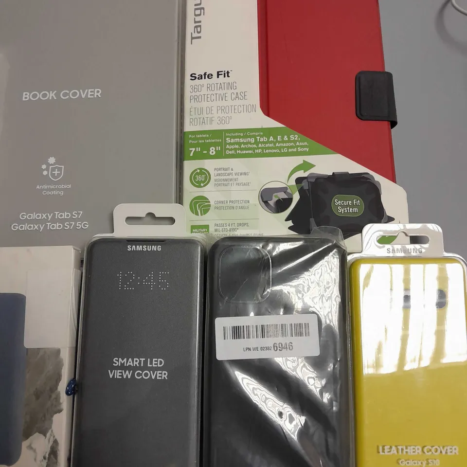 LOT OF 13 ASSORTED PHONE AND TABLET CASES TO INCLUDE OTTER BOX, TARGUS AND SAMSUNG