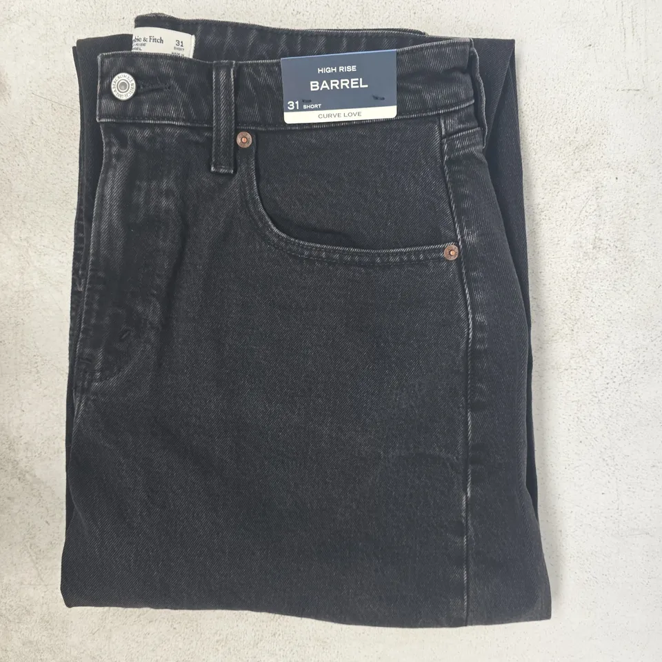 ABERCROMBIE & FITCH HIGH RISE BARREL JEANS IN BLACK SIZE 31 SHORT