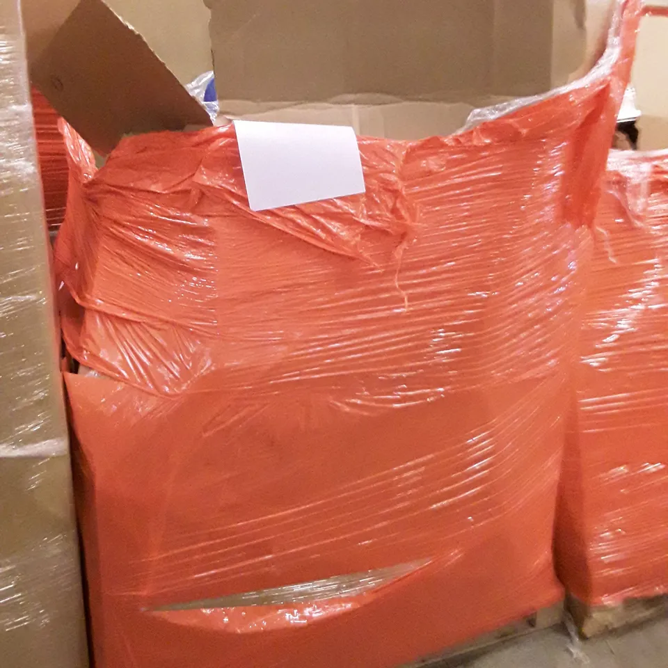 PALLET OF ASSORTED PRODUCTS INCLUDING 2.9M TELESCOPIC LADDER, TOILET SEAT, GREEN CHRISTMAS TREE, LED STAR LIGHT, SMART MIRROR