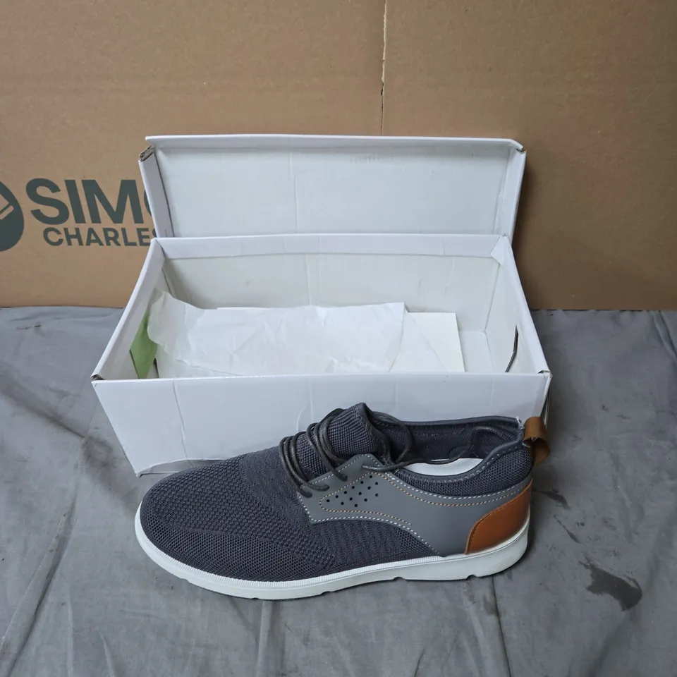 DR KELLER SNEAKERS – GREY KNIT WITH BROWN HEEL DETAIL, BOXED-SIZE UK 10