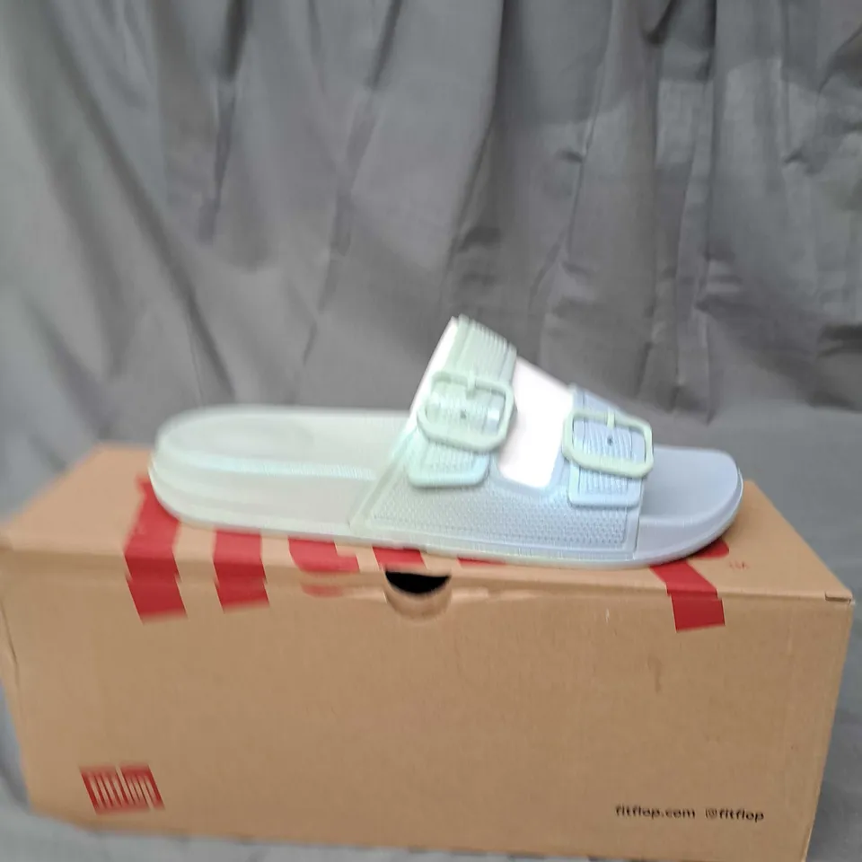 BOXED PAIR OF FIFLOP BUCKLE SLIDES SIZE UK 5 