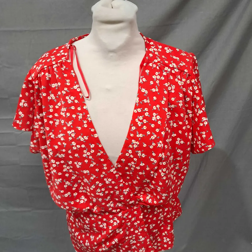 AX PARIS FLORAL TOP SIZE 10