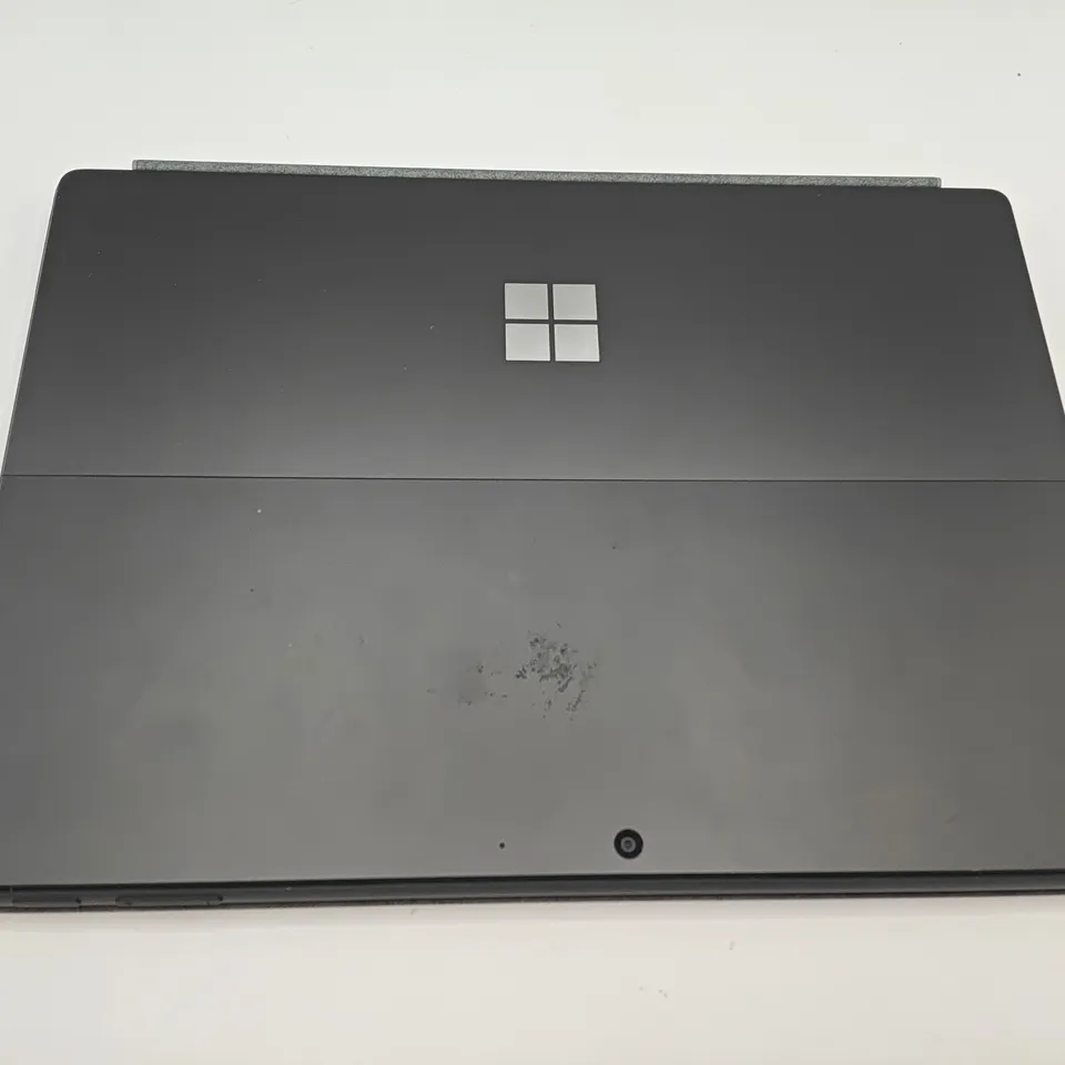 UNBOXED MICROSOFT SURFACE PRO TABLET PC WITH DETACHABLE KEYBOARD - MODEL 2038