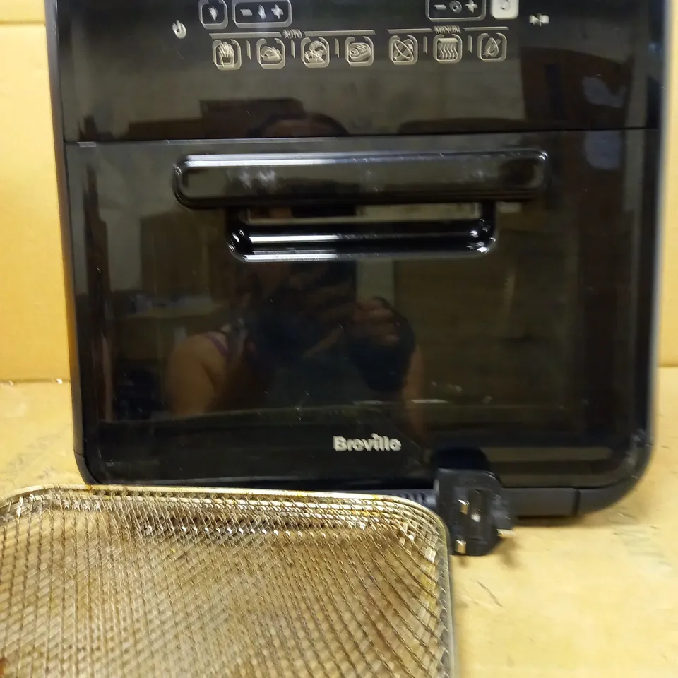 BREVILLE HALO ROTISSERIE AIR FRYER