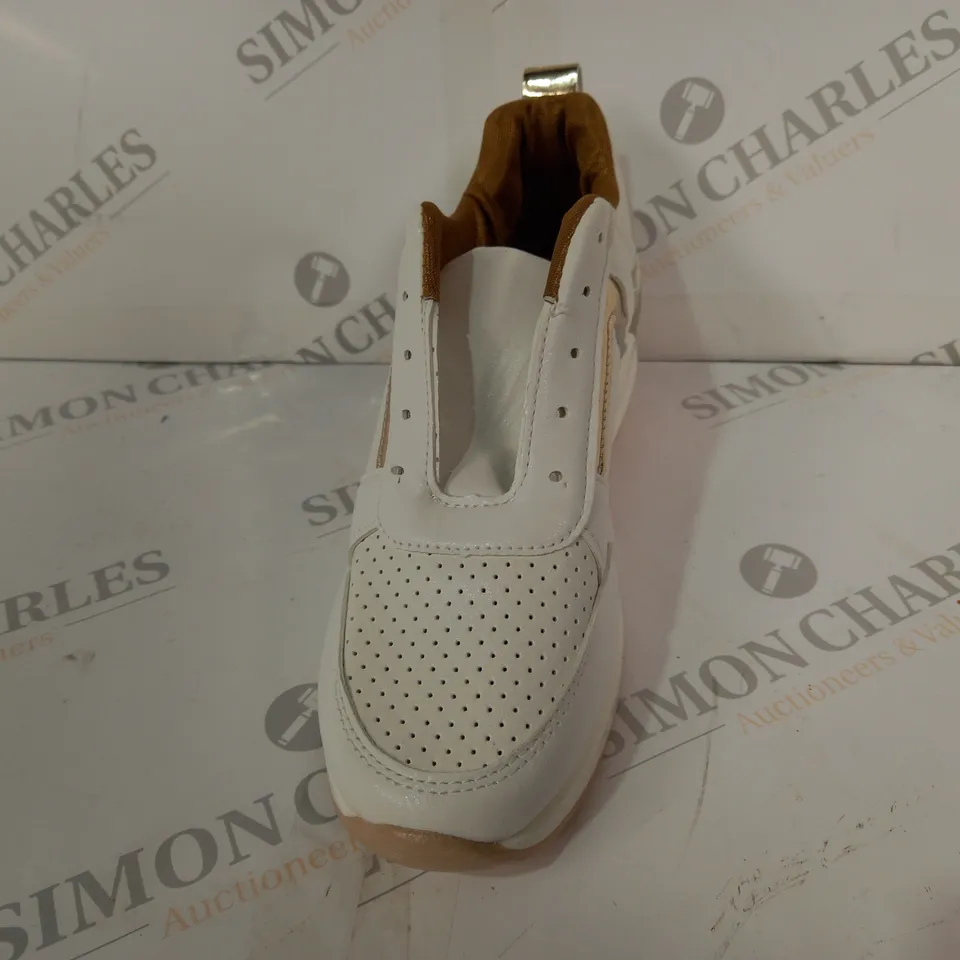 BOXED PAIR OF DESIGNER TRAINERS IN WHITE/METALLIC GOLD SIZE UNSPECIFIED