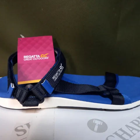 REGATTA LADY SANTA SOL SANDALS SIZE 8