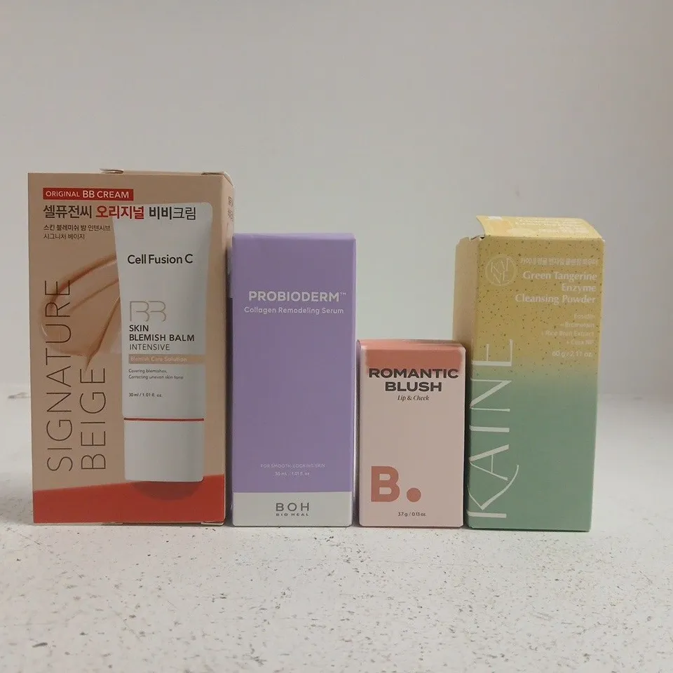 APPROXIMATELY 15 ASSORTED COSMETIC ITEMS INCLUDING VARIOUS MAKES AND BRANDS - COLLECTION ONLY