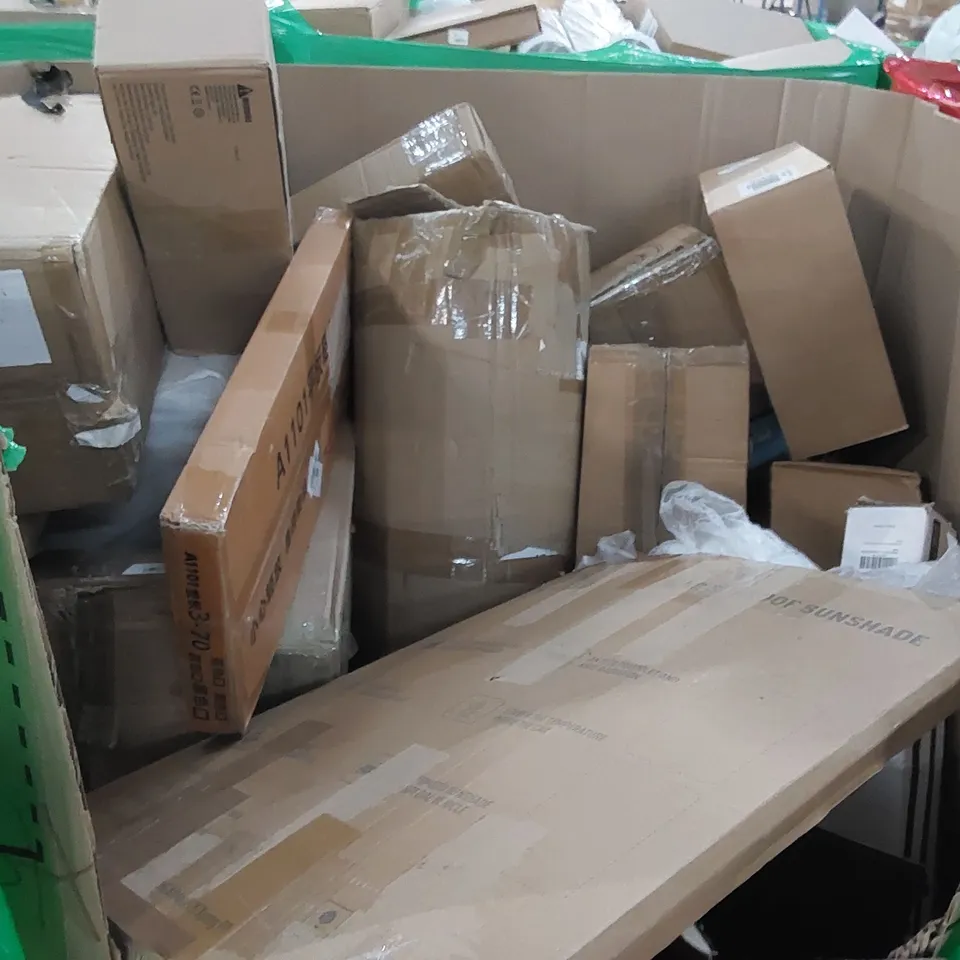 PALLET OF ASSORTED CONSUMER PRODUCTS TO INCLUDE: OFFICE CHAIR, KITCHEN FAUCETS, LAPTOP TRAY, TOY ARCHERY SET, GAMING MOUSE PADS ECT