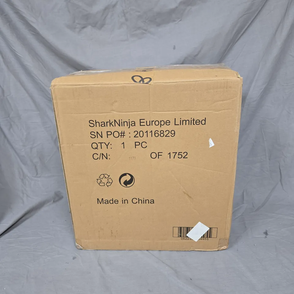 SHARKNINJA 2 IN 1 BLENDER KITCHEN APPLIANCE