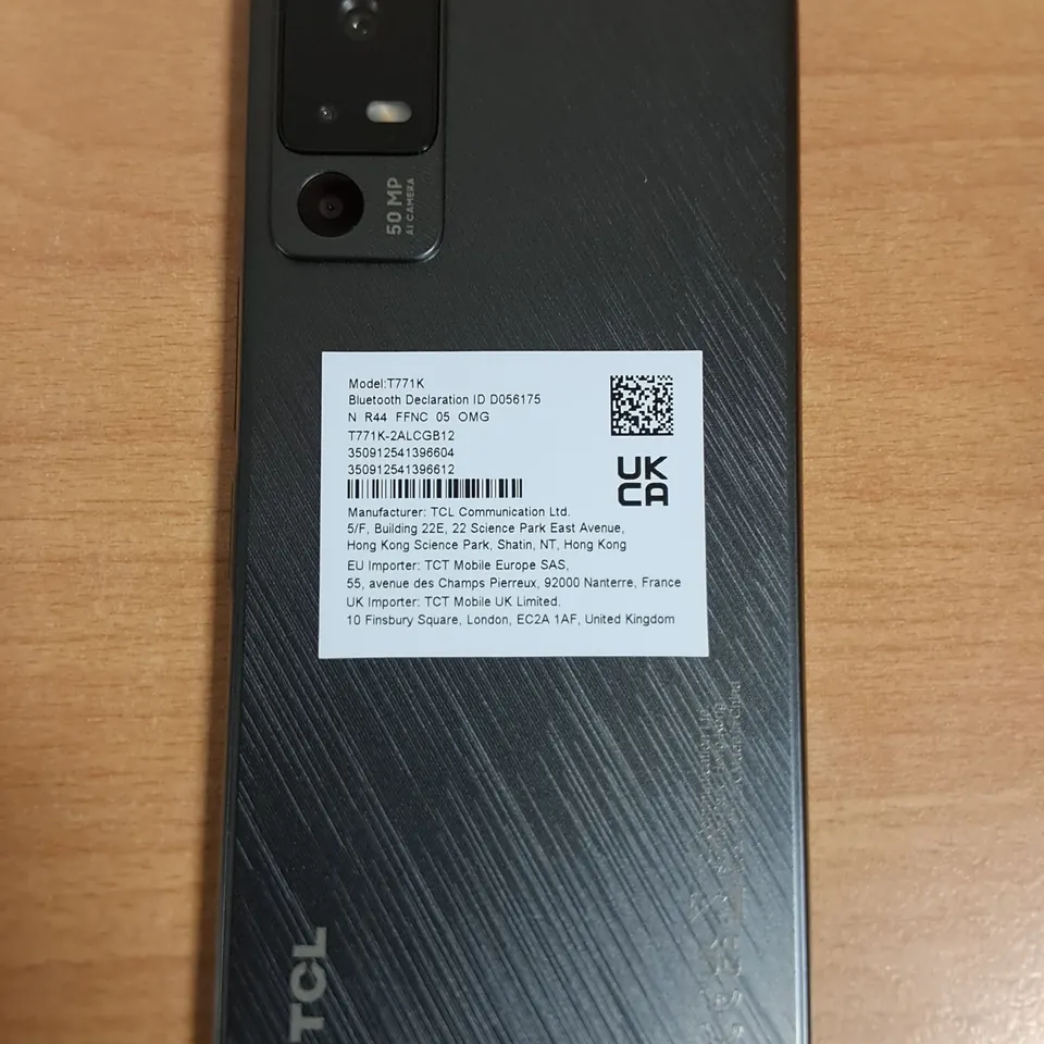 BOXED TCL 40 R5G IN STARLIGHT BLACK - T771K