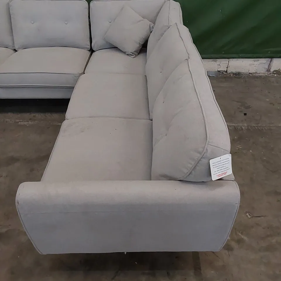 DESIGNER 3-PIECE CORNER SOFA UPHOLSTERED IN FABRIC WITH CUSHIONS 