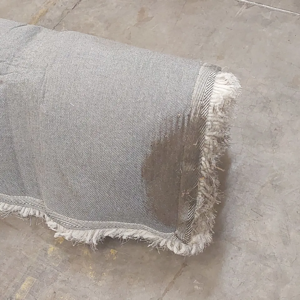 QUALITY DESIGNER AREA RUG - APPROXIMATELY 285 x 200cm