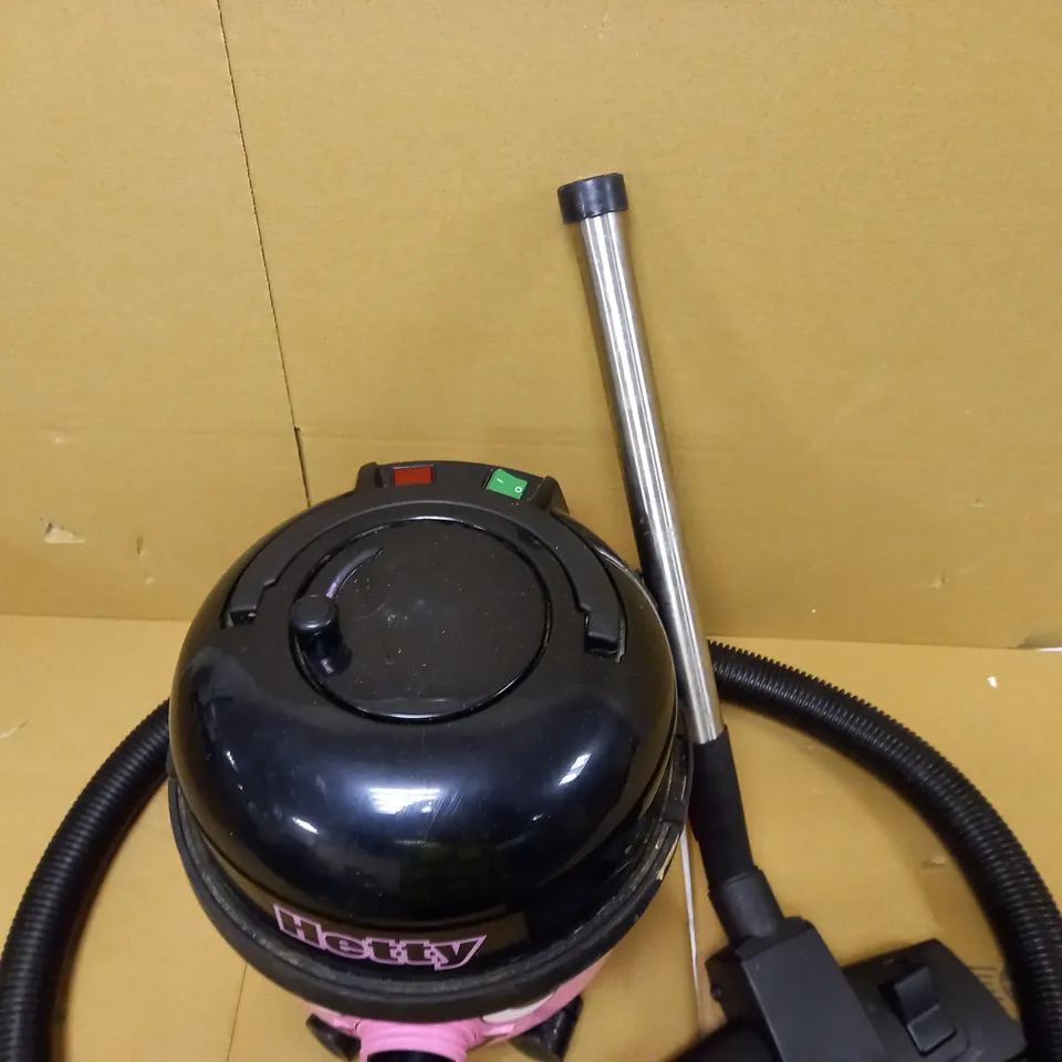 NUMATIC INTERNATIONAL HETTY 160 VACUUM CLEANER