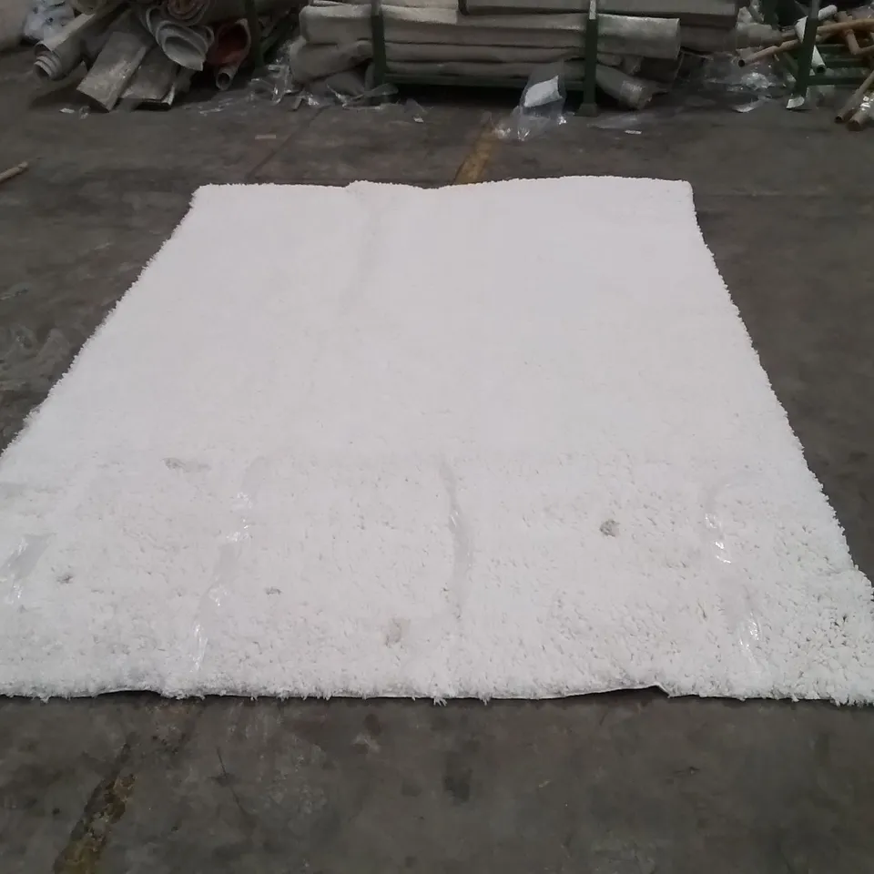 QUALITY DESIGNER AREA RUG - APPROXIMATELY 280X200