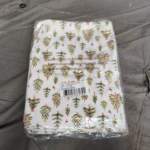 APPROXIMATELY 60 GISELA GRAHAM SCANDI TREES CHRISTMAS FIR TREE AND ROBINS COTTON APRONS 