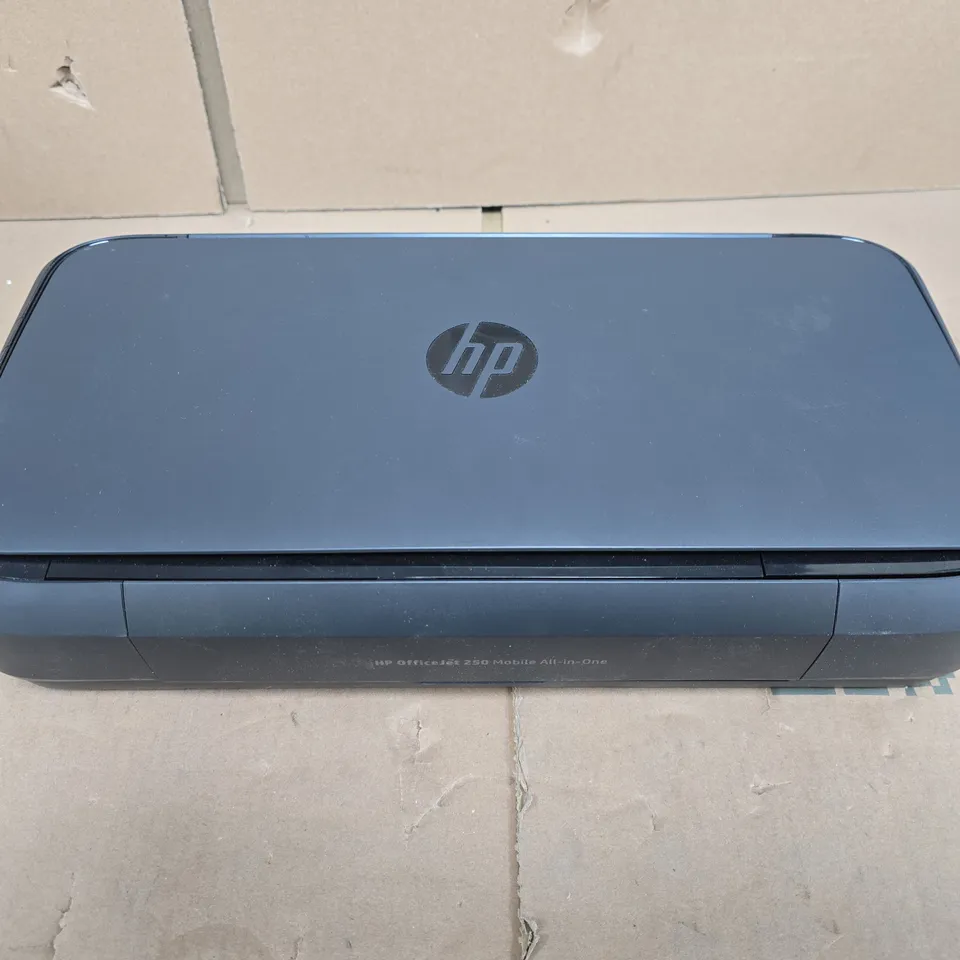 HP OFFICEJET 200 MOBILE PRINTER – ON-THE-GO BUSINESS PRINTING (BOXED)