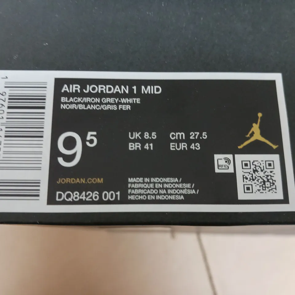 BOXED PAIR OF AIR JORDAN 1 MID TRAINERS IN BLACK/WHITE - UK 8.5