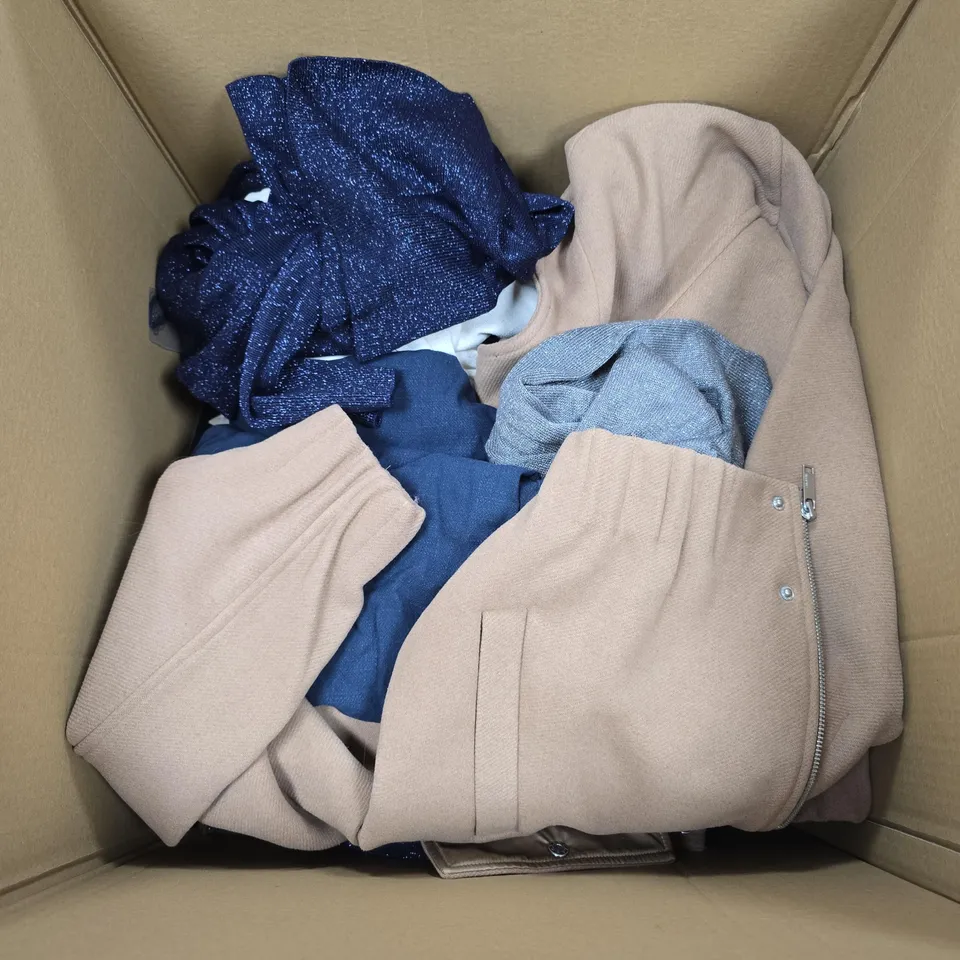 BOX OF APPROXIMATELY 20 ASSORTED CLOTHING ITEMS OF VARIOUS SIZES AND STYLES TO INCLUDE RUTH LANGSFORD ETC