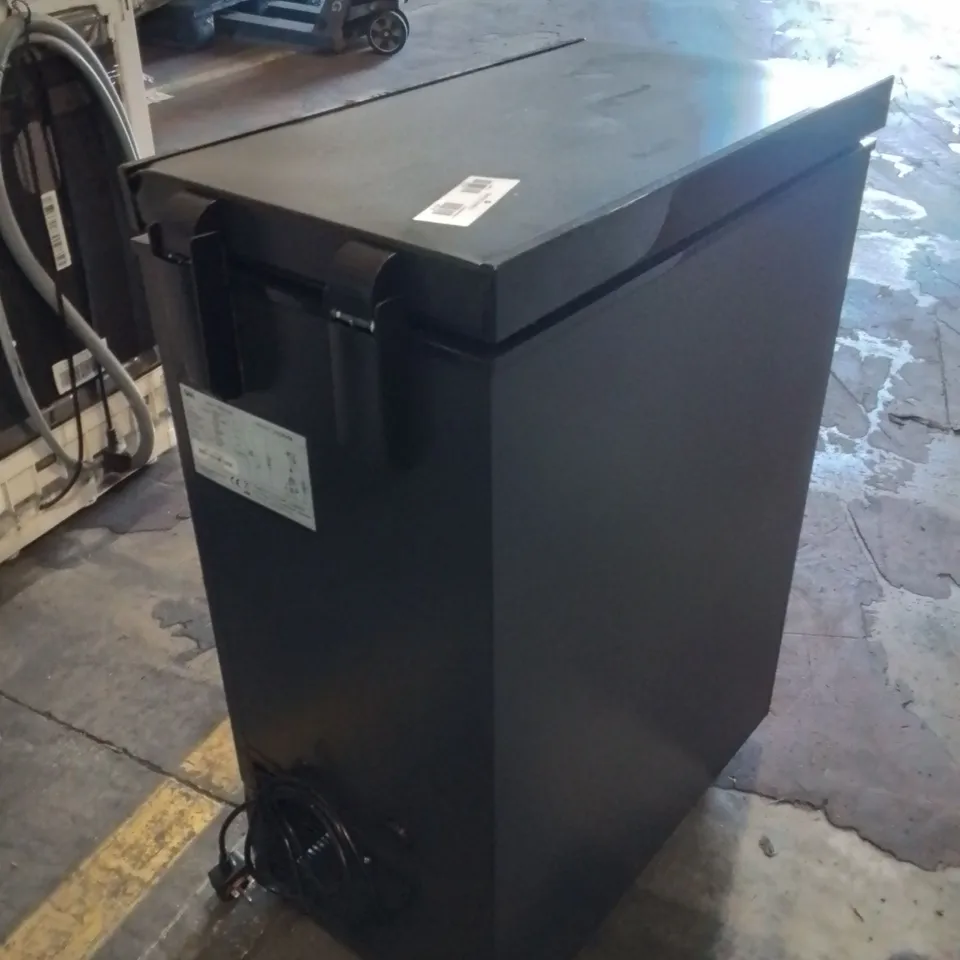 SIA 36CM BLACK SLIMLINE CHEST FREEZER –  CHF60B