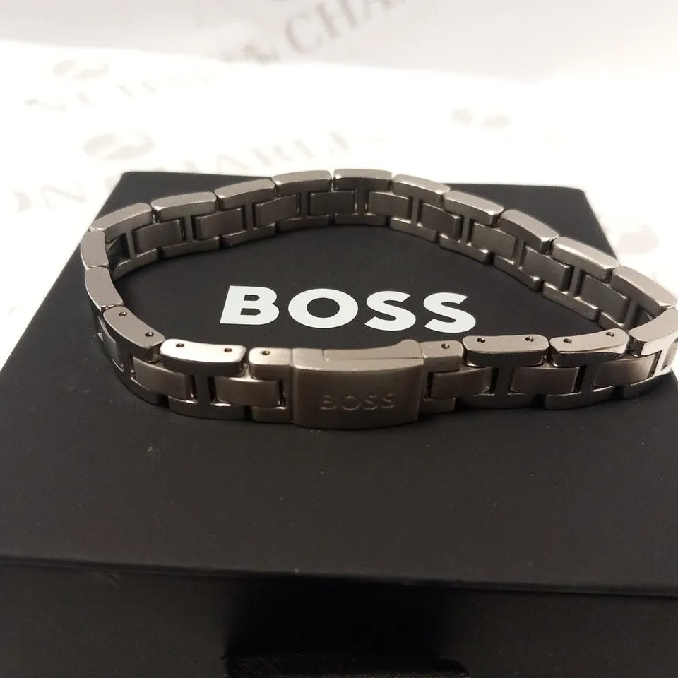 BOXED HUGO BOSS METAL LINK ESSENTIALS STAINLESS STEEL BRACELET