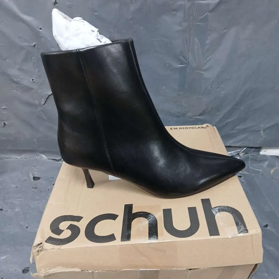 BOXED PAIR OF SCHUH KITTEN HEEL BOOTS IN BLACK - 6