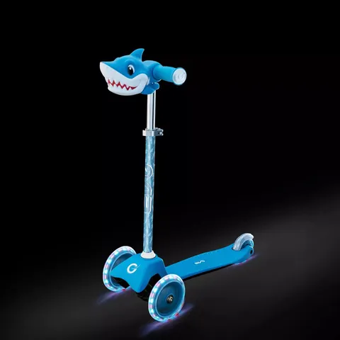 BOXED EVO SHARK LIGHT UP MINI CRUISER