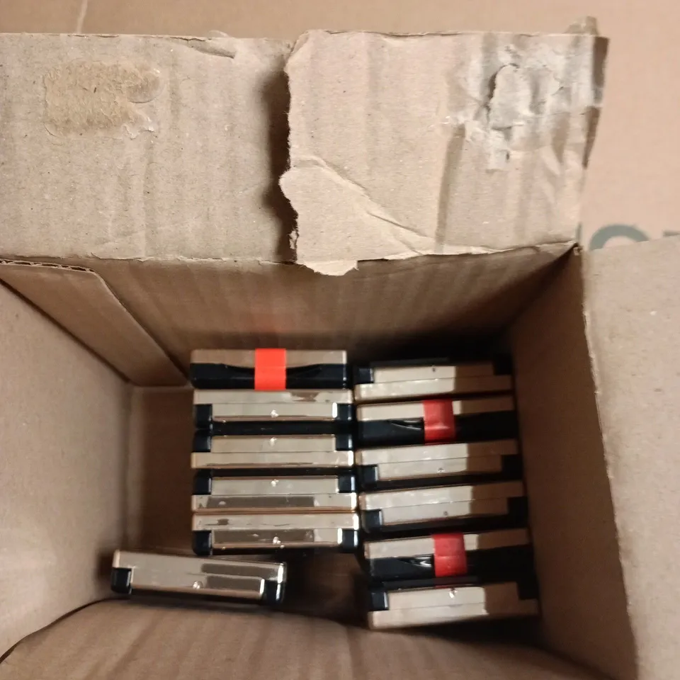 box of approximately 12 L'Oréal Paris Colour Riche La Palette Lip Palette – Lipstick Palettes