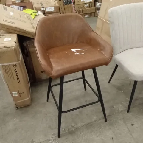 RADLEIGH BAR STOOL, FAUX LEATHER TAN