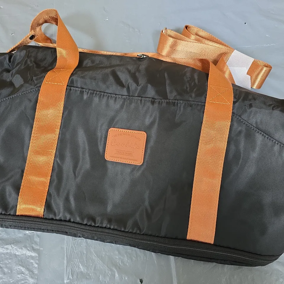 COOLIFE DUFFEL BAG WITH ORANGE STRAPS – BLACK