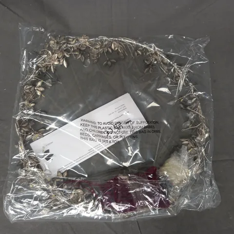 BOXED ALISON CORK PRE LIT JEWELLED WREATH