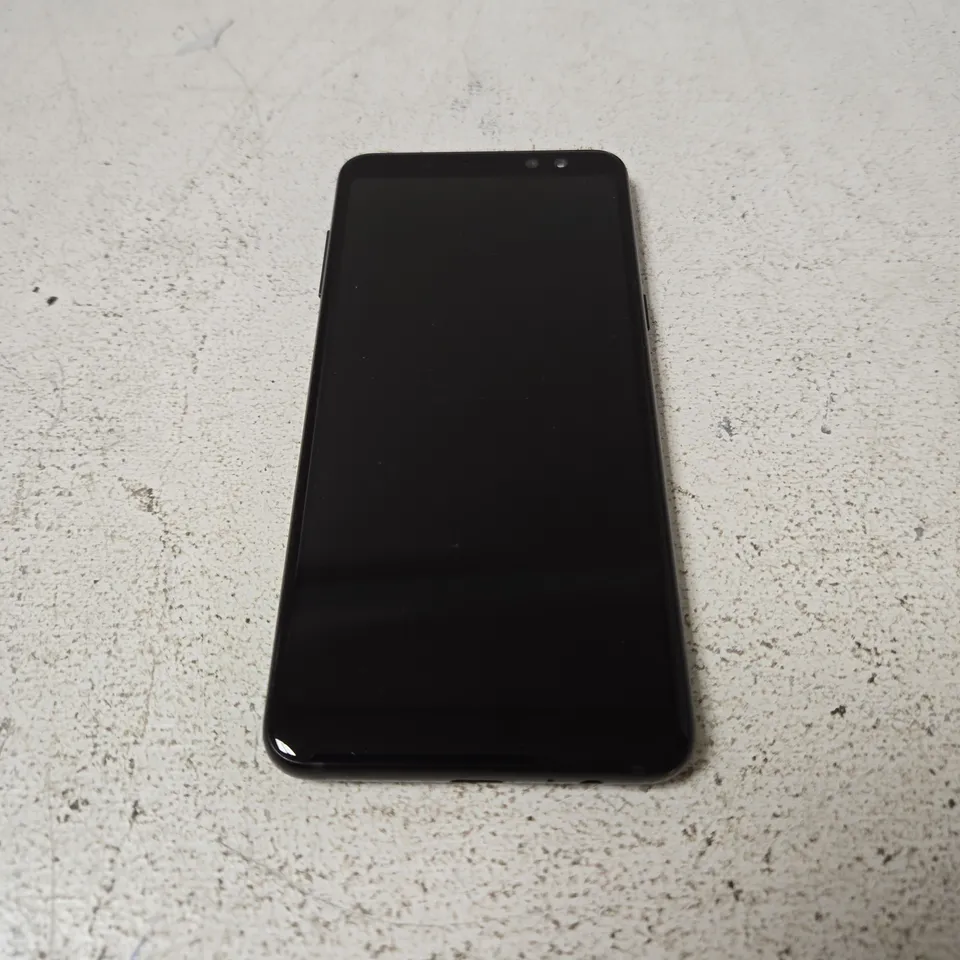 SAMSUNG GALAXY A8 SMARTPHONE