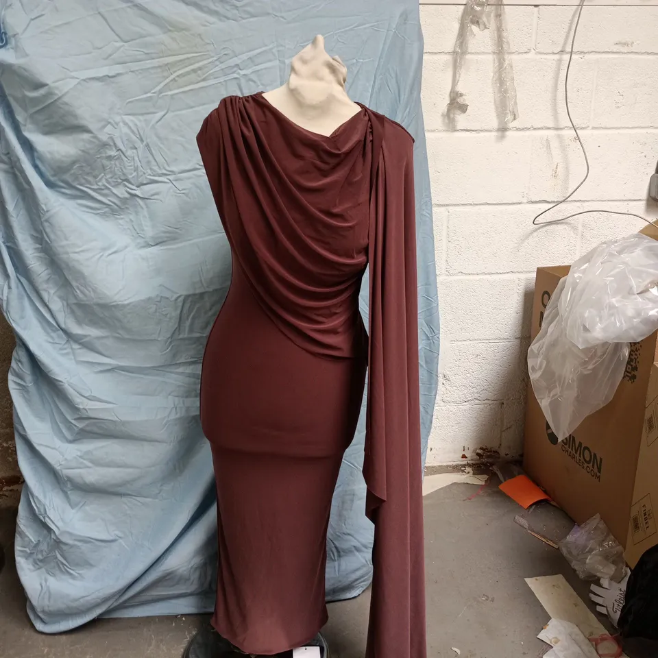CLUB L LONDON BROWN ROUND-NECK MIDI DRESS WITH CAPE SLEEVES – UK 6 (EU 34 / US 2)