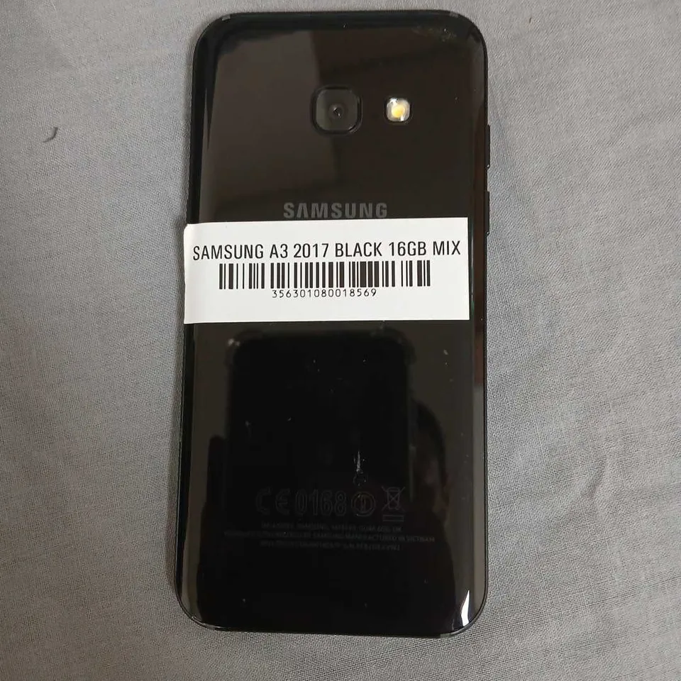 SAMSUNG GALAXY A3 (2017) – BLACK – 16GB