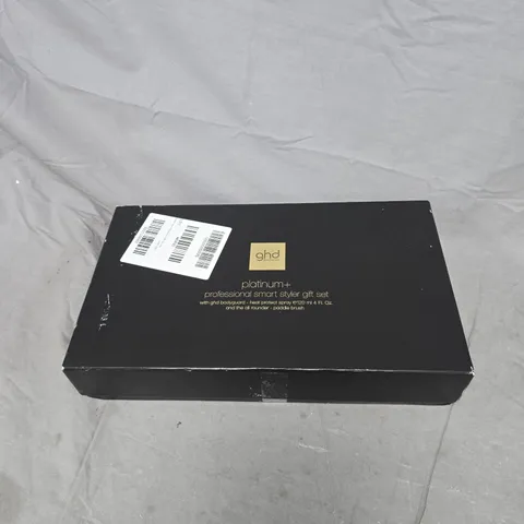 GHD PLATINUM+ SMART STYLER GIFT SET