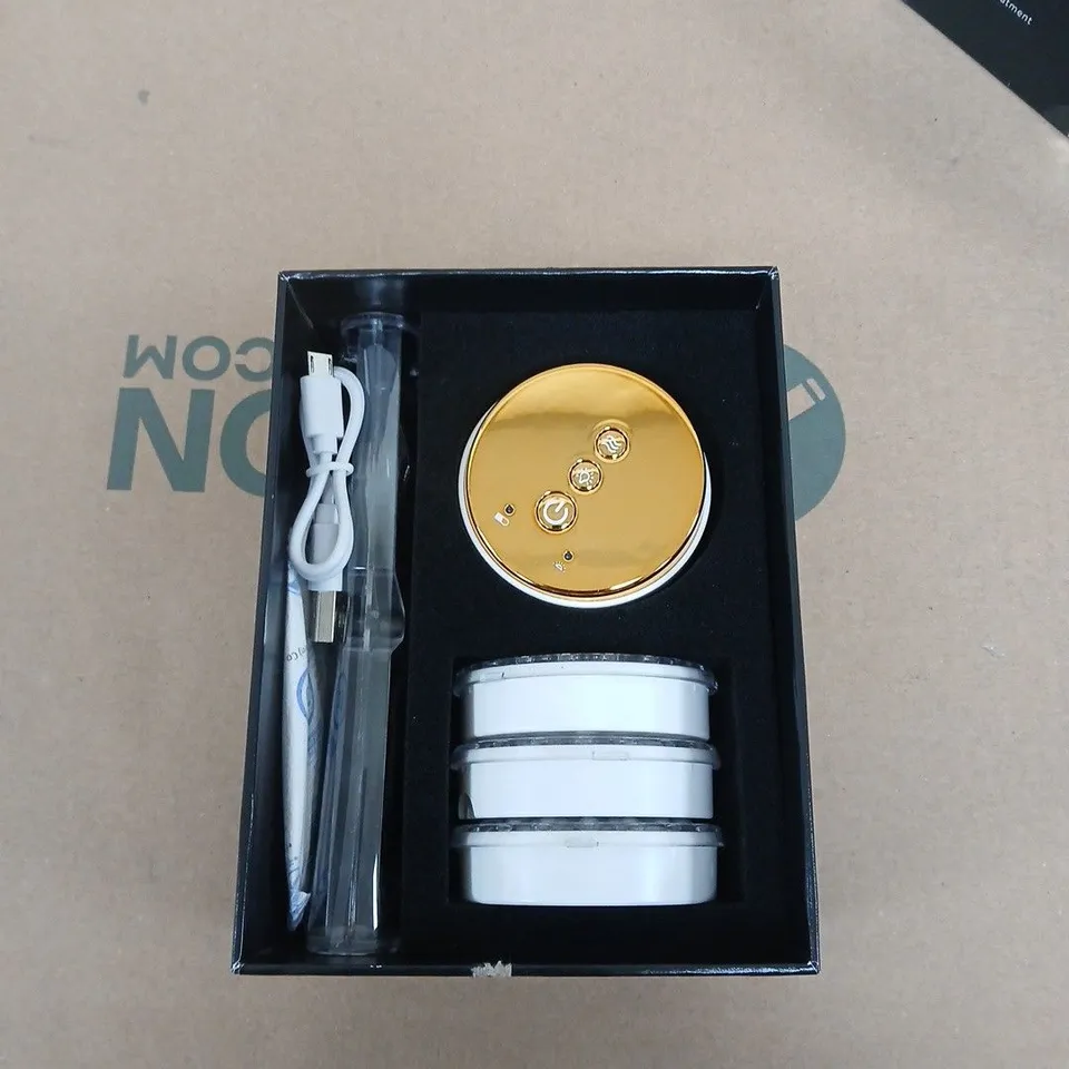 LUNAMOUR LUNALIGHT ULTIMATE RADIANCE LED LIGHT THERAPY DEVICE – BOXED