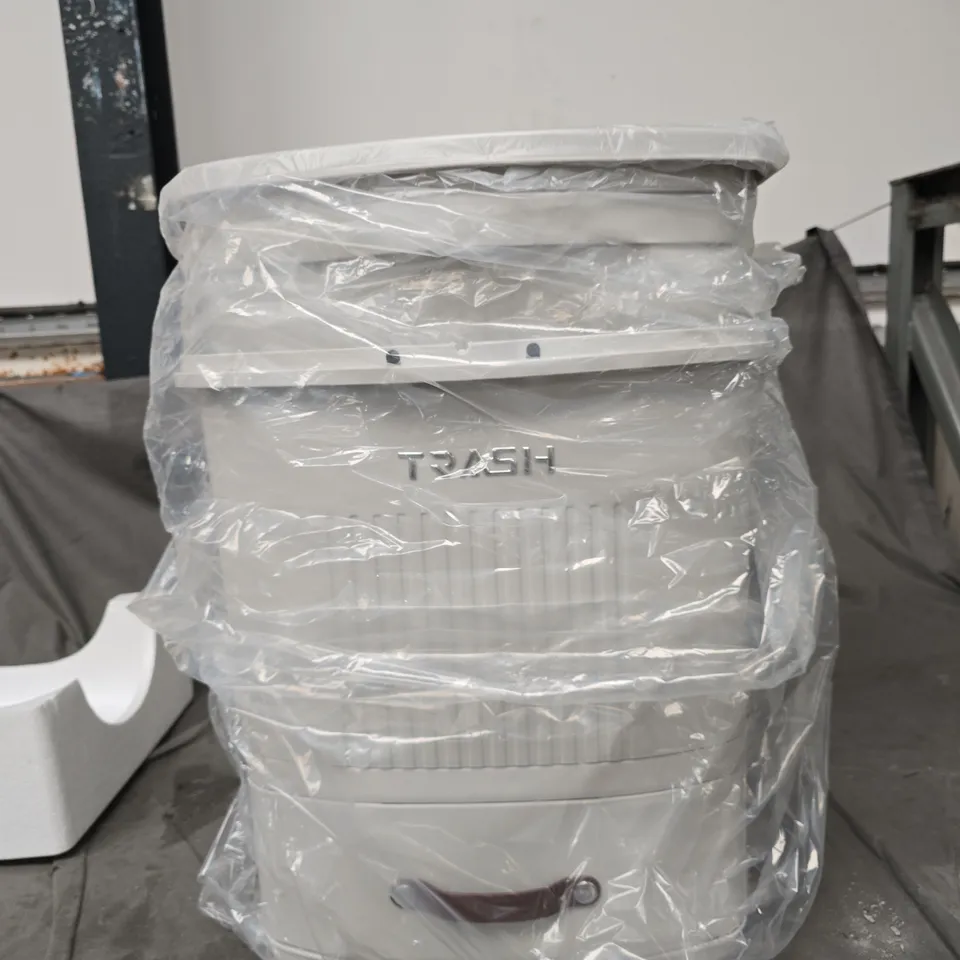 LIFE IDEAS TRASH CAN – WM0677, PLASTIC WASTE BIN, BOXED