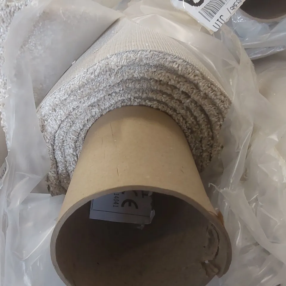 ROLL OF QUALITY FIRST IMPRESSIONS PEACEFUL CARPET - APPROXIMATELY 3 x 4m