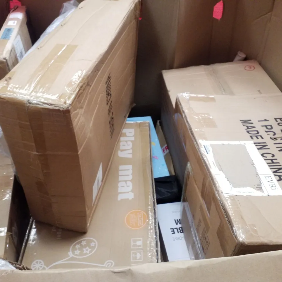 PALLET CONTAINING ASSORTED PRODUCTS INCLUDING LED HOLLYWOOD MIRROR, PLAYMAT, STEAM HANGING IRONING MACHINE, PLAYPEN, TRAMPOLINE & OFFICE CHAIR 