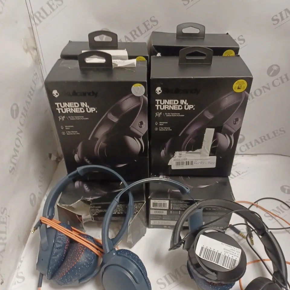 11 X SKULLCANDY RIFF ON EAR HEADPHONES