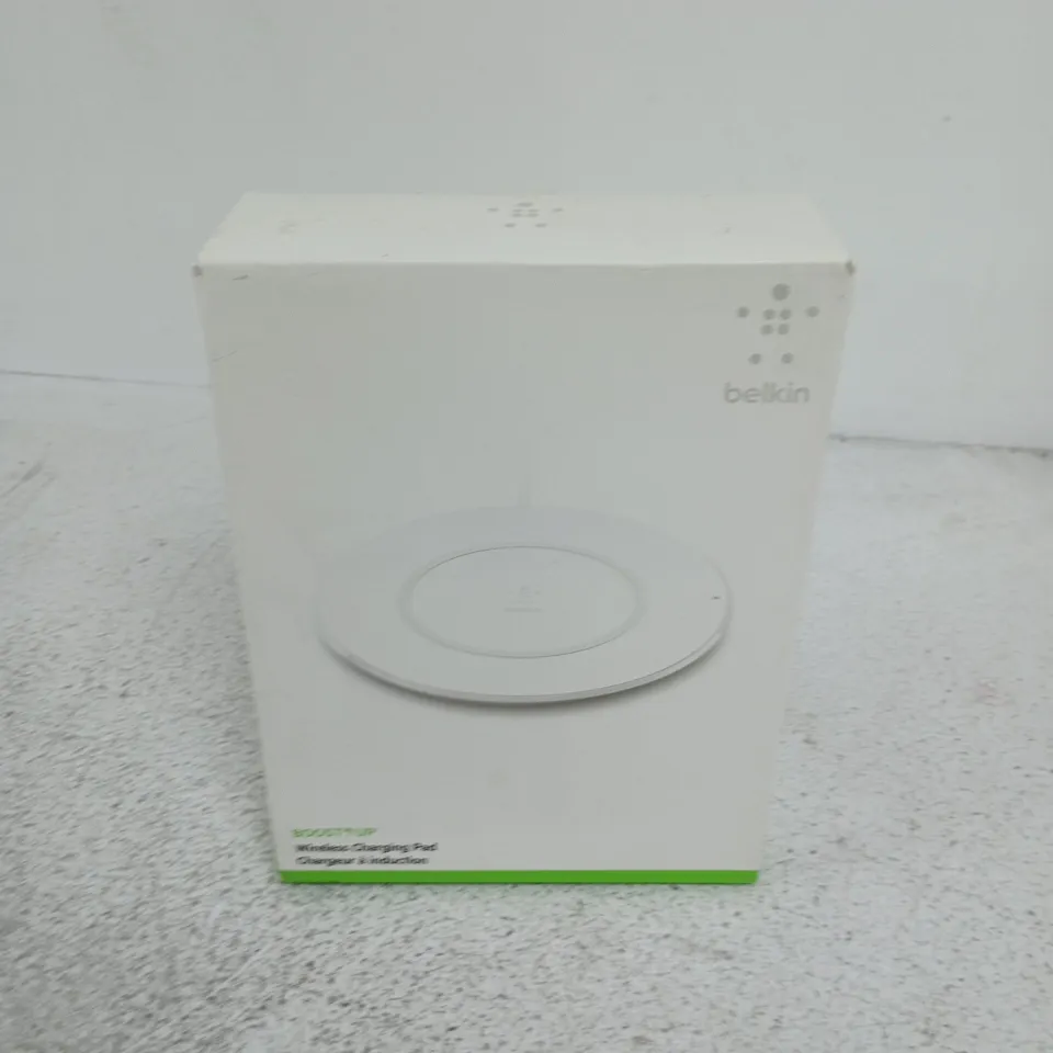 BOXED BELKIN BOOSTUP WIRELESS CHARGING PAD