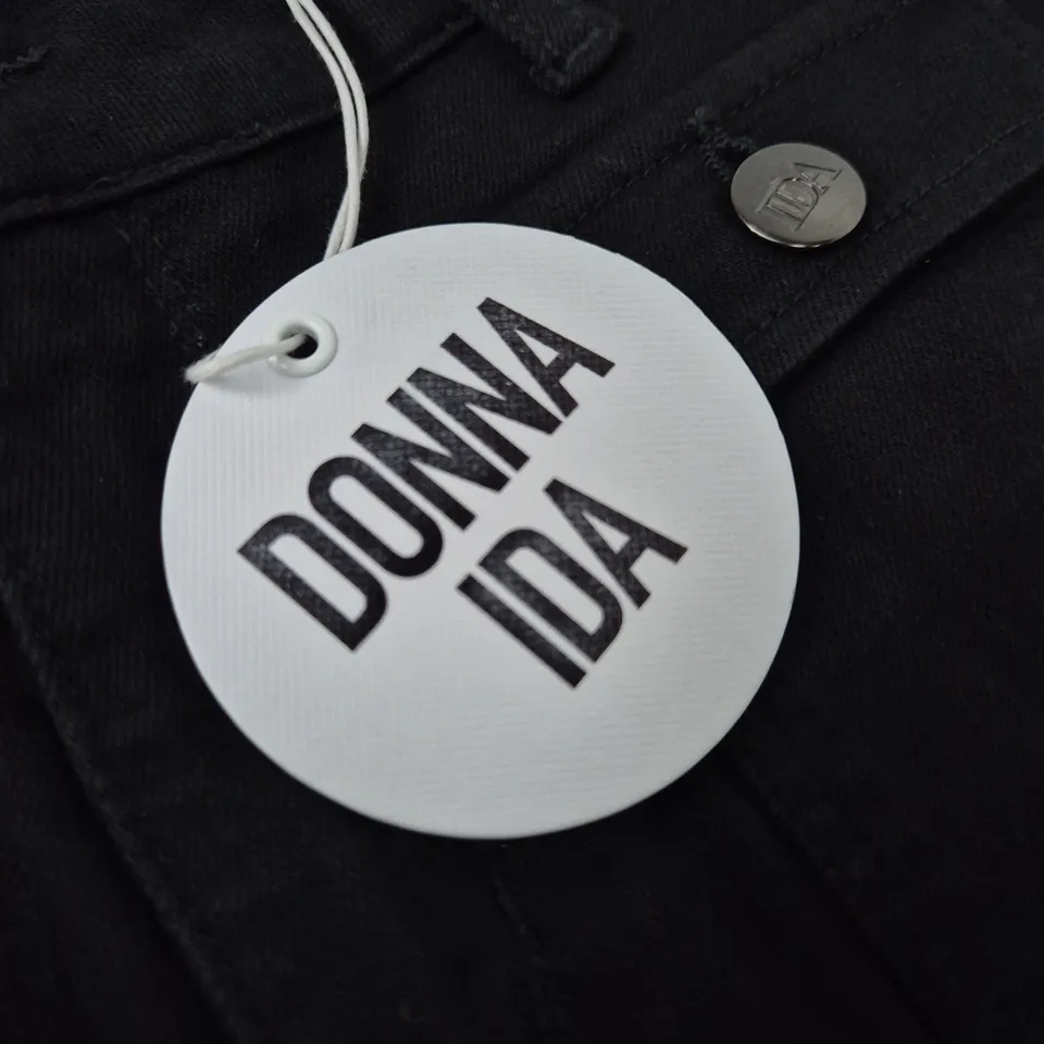 DONNA IDA HIGH TOP PATCH POCKET BOOTCUT JEANS – BLACK, UK 25